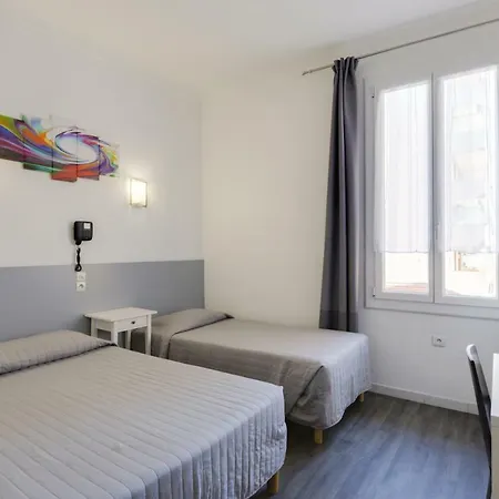 Ξενοδοχείο Au Tropico 2*