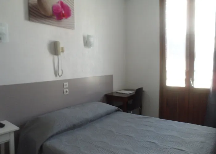 Au Tropico Hotel