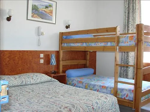 Au Tropico Hotel